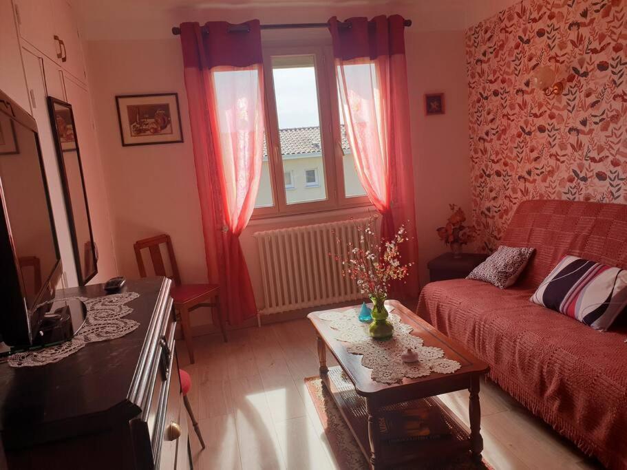 Appartement Avec Grand Jardin Labatut  Екстериор снимка